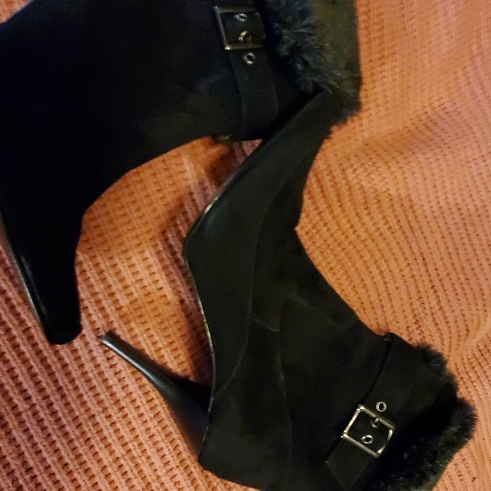 Colin Stuart Boots - image 2